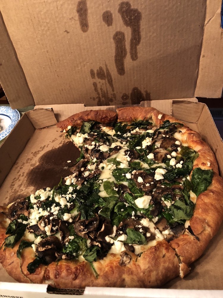 THE LODGE PIZZERIA CLOSED Updated June 2024 578 Valley View Cir