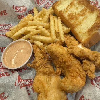 Raising Cane's Chicken Fingers - The 3 Finger Combo - 3 Chicken Fingers - Fast Food Near Me - Henderson, Nevada Raising Cane's Chicken Fingers - The 3 Finger Combo - 3 Chicken Fingers - Fast Food Near Me - Henderson, Nevada