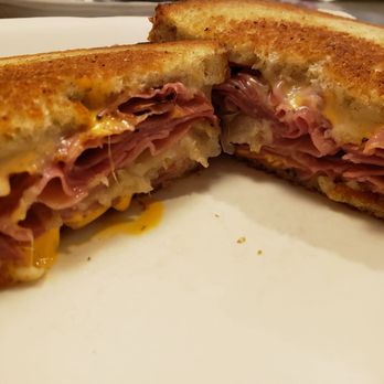 Cozy Corner Restaurant - Pastrami Ruben. Perfect!!! - New American Near Me - Brooklyn, Connecticut