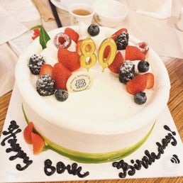 Strawberry Soft Cream Cake Slice