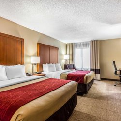 Comfort Inn & Suites Airport-American Way