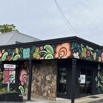 Gypsy Circus - Outside - Cideries Near Me - Kingsport, Tennessee Gypsy Circus - Outside - Cideries Near Me - Kingsport, Tennessee