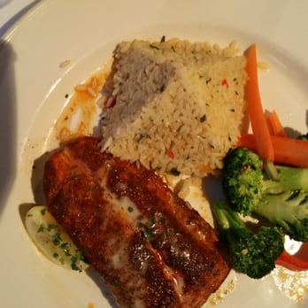 Chart House - MY hubby haf the Mahi Mahi fish. Nice presentation and he said that he enjoyed it. - Seafood Near Me - San Antonio, Texas