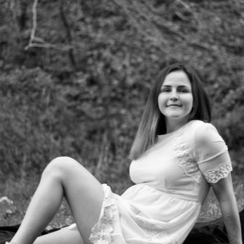 Artistic Creations By Paulette Photography - B&W young lady - Event Photography Near Me Artistic Creations By Paulette Photography - B&W young lady - Event Photography Near Me