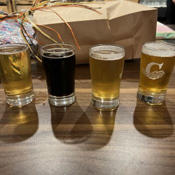 Coppertail Brewing Co - Flight of tasting - Bars Near Me - Tampa, Florida Coppertail Brewing Co - Flight of tasting - Bars Near Me - Tampa, Florida