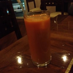 Thai House - Té thai. Té rojo frío y leche evaporada.
