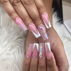 Stacy Eyelashes Nails & Spa