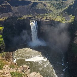 Beautiful view of Palouse Falls in the spring. Beautiful view of Palouse Falls in the spring.