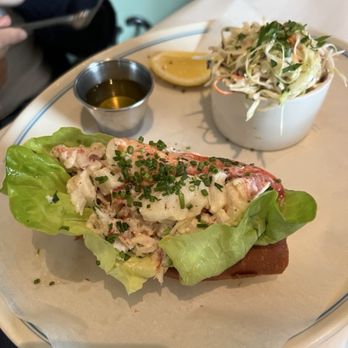 Perla's - Lobster Roll, Bibb Lettuce, House Mayo, Drawn Butter - Seafood Near Me - Austin, Texas