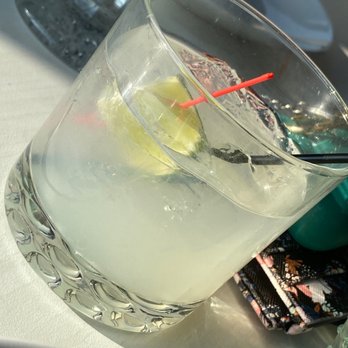 Perla Seafood Bistro - Margarita - Pizza Near Me - Depew, New York