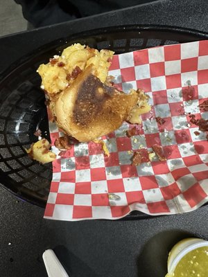 BRICK'S BAR & LALO'S by null