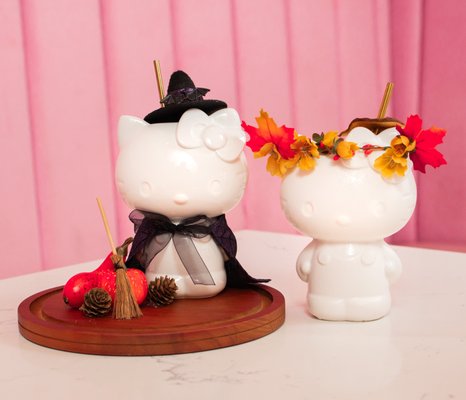 Hello Kitty Café by null