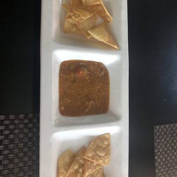 Aji 10 Latin Cuisine - Complimentary Chips and Salsa - Latin American Near Me - Norwalk, Connecticut