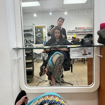 Reinaldo Salon - Hair Salons Near Me - Miami, Florida