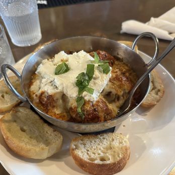 Fratelli's Kitchen & Bar - Meatballs - Italian Near Me - Grand Rapids, Michigan Fratelli's Kitchen & Bar - Meatballs - Italian Near Me - Grand Rapids, Michigan