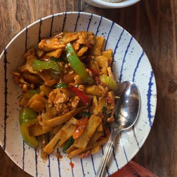 Saranrom Thai - Thai Near Me - Elmhurst, New York