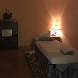 Healing & Wellness Massage Therapy - Therapy room