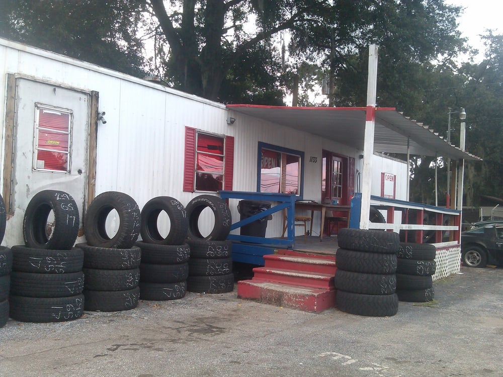 CASSAT QUICK LUBE USED AND NEW TIRES 1133 Cassat Ave, Jacksonville