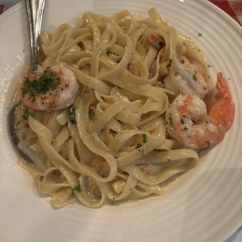 O' Sole Mio Restaurant - Fettuccini Alfredo with Prawns - Pizza Near Me - Millbrae, California O' Sole Mio Restaurant - Fettuccini Alfredo with Prawns - Pizza Near Me - Millbrae, California