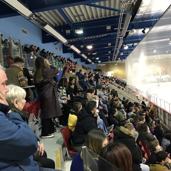 Streatham Leisure Centre - Big crowd tonight for the game against Oxford. - Gyms Near Me - London, XGL Streatham Leisure Centre - Big crowd tonight for the game against Oxford. - Gyms Near Me - London, XGL