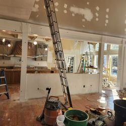 Rolling Walls Painting - Living room