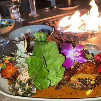 Vista - Hulu Hulu Chicken! - Bars Near Me - Hermosa Beach, California