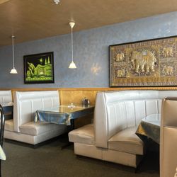Sawasdee Thai Restaurant - Decor