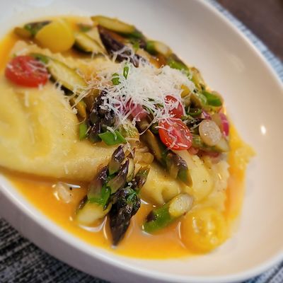 Fuzi Pasta co. by null