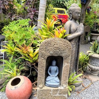 Kitoko Maui - Lush Hawaiian garden - Food Trucks Near Me - Kihei, Hawaii Kitoko Maui - Lush Hawaiian garden - Food Trucks Near Me - Kihei, Hawaii
