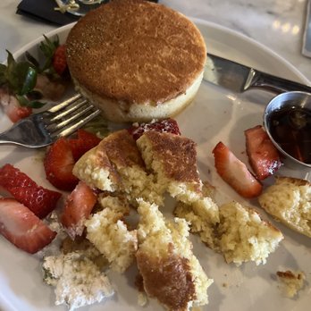 Public House - Japanese soufflé pancakes with fresh strawberries and warm, maple syrup - Cocktail Bars Near Me - Ferndale, Michigan