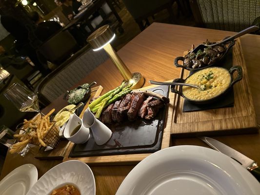 The Great Oak Steakhouse by null