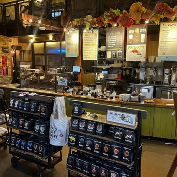 Colectivo Coffee Lakefront - Interior and menu - Coffee & Tea Near Me - Milwaukee, Wisconsin