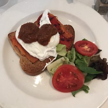 Zakes Cafe - Poached egg - New American Near Me - Fort Washington, Pennsylvania