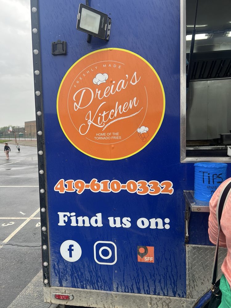 Dreia's Kitchen Logo