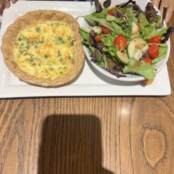 Mimi's Cafe - Quiche Lorraine - Breakfast & Brunch Near Me - Chino, California Mimi's Cafe - Quiche Lorraine - Breakfast & Brunch Near Me - Chino, California