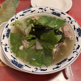 Sunrise Restaurant - Pig's Feet Soup (Ashitibichi) - Sushi Bars Near Me - Honolulu, Hawaii