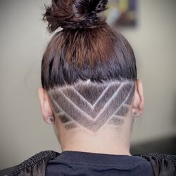 J'Bez Barbershop & Salon