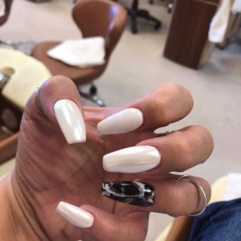 Amy's Nails - Nail Salons Near Me - Anchorage, Alaska