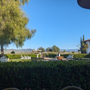 Bouquet Restaurant - New American Near Me - Temecula, California