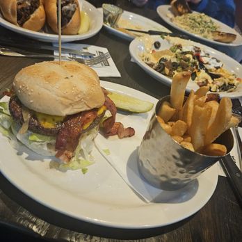 Rustic House - Could have given us more fries - Breakfast & Brunch Near Me - Las Vegas, Nevada Rustic House - Could have given us more fries - Breakfast & Brunch Near Me - Las Vegas, Nevada