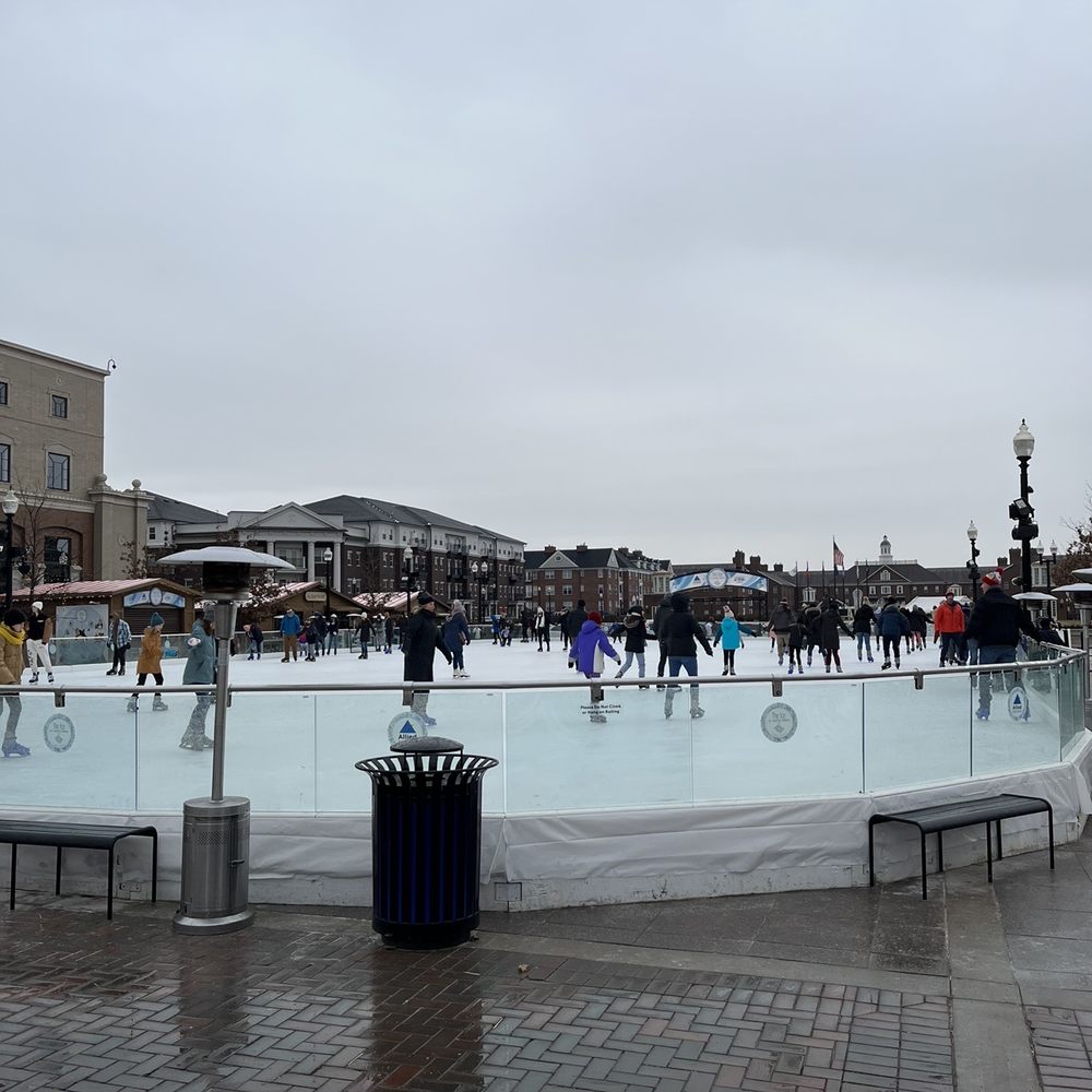 The Ice at Carter Green - Ice rink - Skating Rinks Near Me - Carmel, Indiana The Ice at Carter Green - Ice rink - Skating Rinks Near Me - Carmel, Indiana