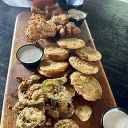 Sampler Platter with Fried Green Tomatoes, Fried Jalapeños & Fried Bacon. Oh My!! Sampler Platter with Fried Green Tomatoes, Fried Jalapeños & Fried Bacon. Oh My!!