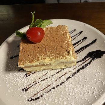 Ciao Ragazzi Restaurant & Bar - Delicious Tiramisu - Italian Near Me - Chicago, Illinois