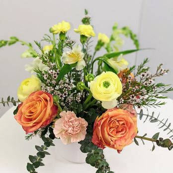 Marbled Mint - Virtual floral arrangement workshop. Finished! - Florists Near Me - San Francisco, California