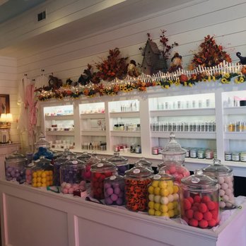 Green Willow Soap - Bath bombs, moisturizers and scrubs side. - Cosmetics & Beauty Supply Near Me - Ellijay, Georgia
