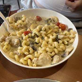 Goodfellas Italian Kitchen - Tuscan Chicken Pasta - Italian Near Me - Saugus, Massachusetts Goodfellas Italian Kitchen - Tuscan Chicken Pasta - Italian Near Me - Saugus, Massachusetts