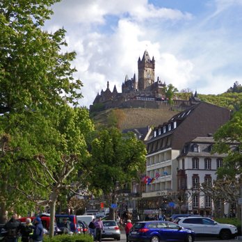 Spaziergang in Cochem - Reichsburg Castle - Landmarks & Historical Buildings Near Me