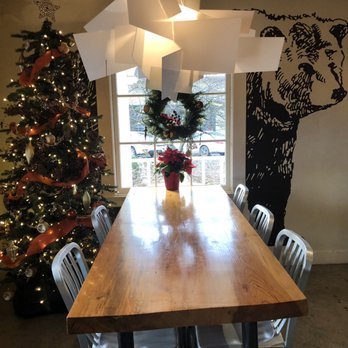 Brown Bear Baking - Coffee & Tea Near Me - Eastsound, Washington
