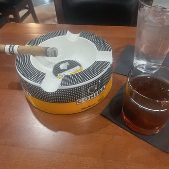 Match Cigar Bar - Relaxing end to my Birthday! - Lounges Near Me - Jeffersonville, Indiana