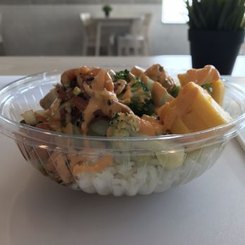Sunny Poke Tea - Poke Near Me - Bloomington, Indiana